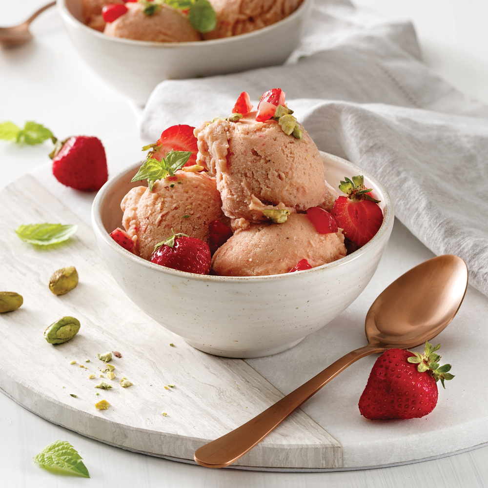 Crème glacée aux bananes et fraises sans produits laitiers
