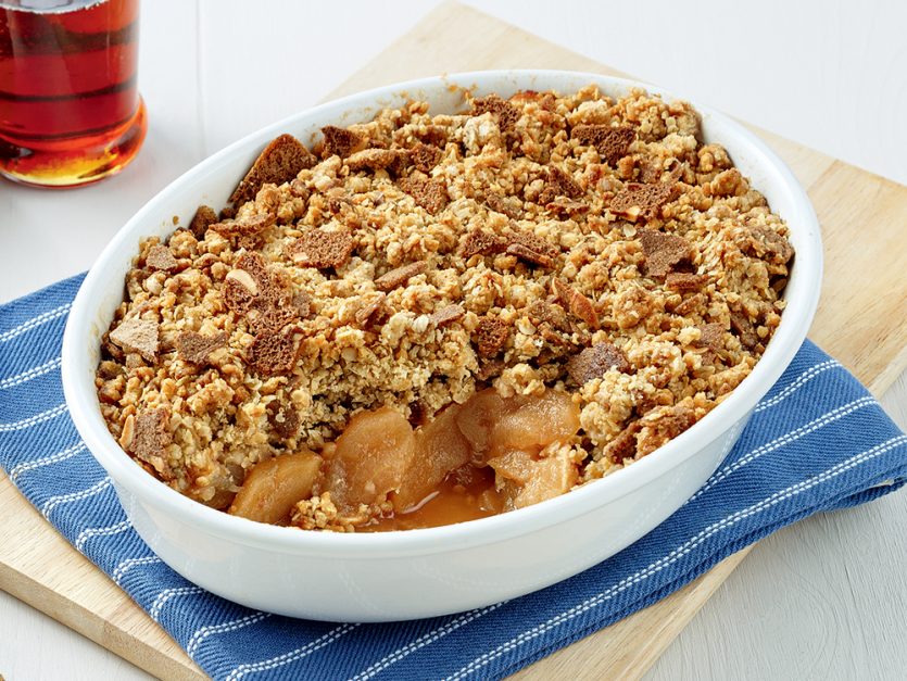 Croustade aux pommes, érable et croquants aux amandes