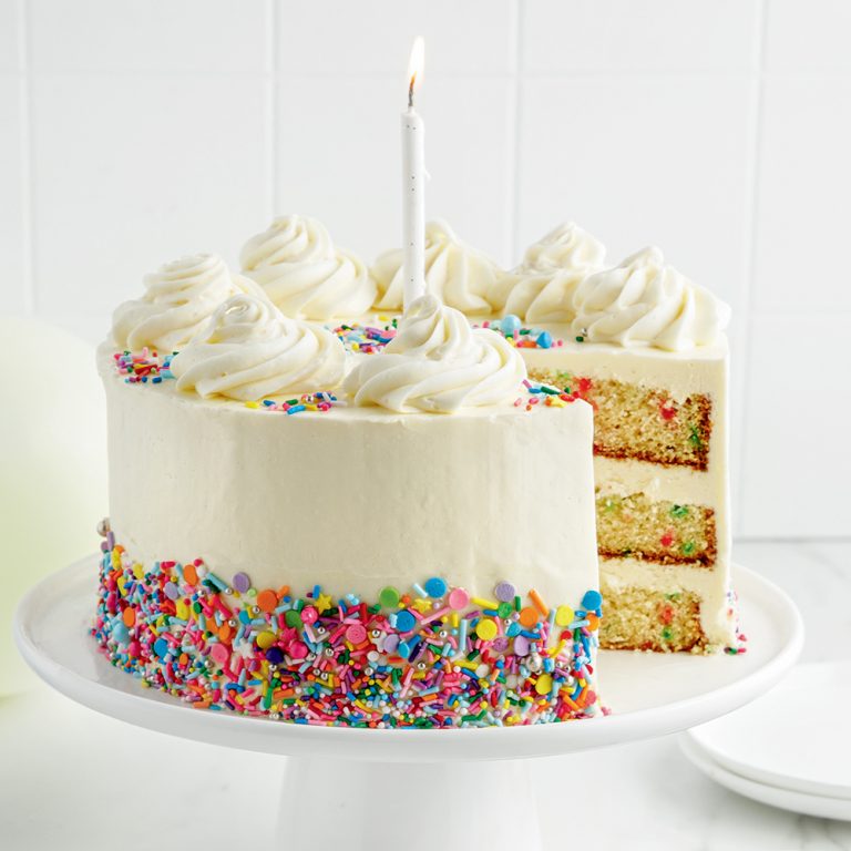 Gâteau d’anniversaire aux confettis 5 ingredients 15 minutes