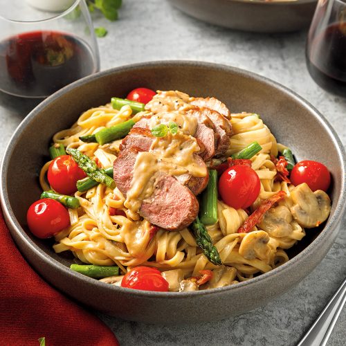 Pâtes fraîches au canard et champignons, sauce crémeuse aux tomates séchées 5 ingredients 15