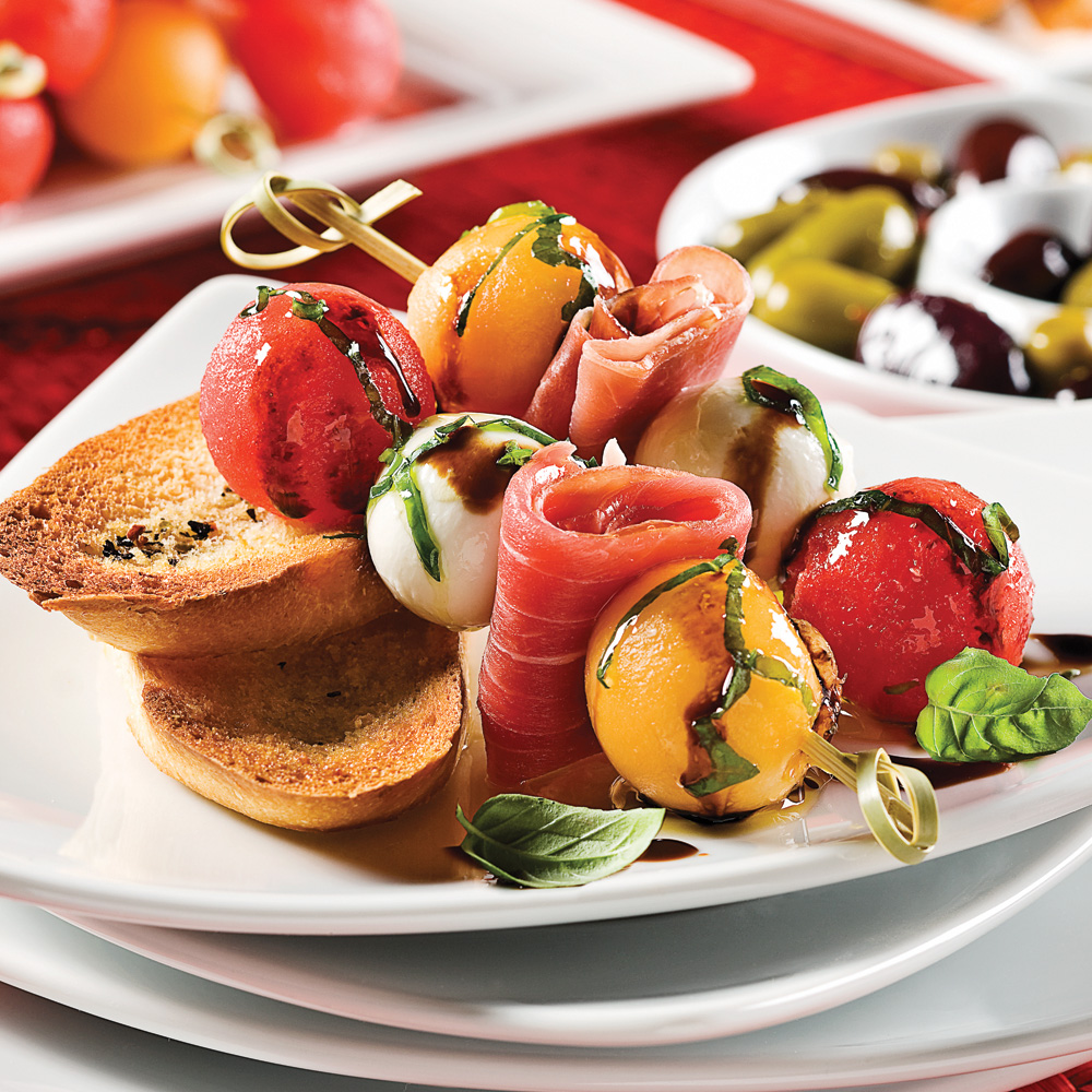 Brochettes de melon et bocconcinis fraîches