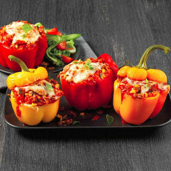 Poivrons farcis aux légumes, sauce à la viande
