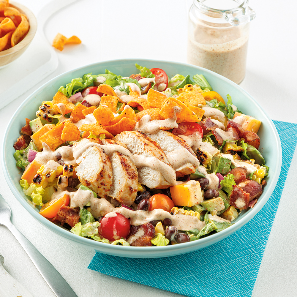 Salade tex-mex au poulet grillé et croustilles