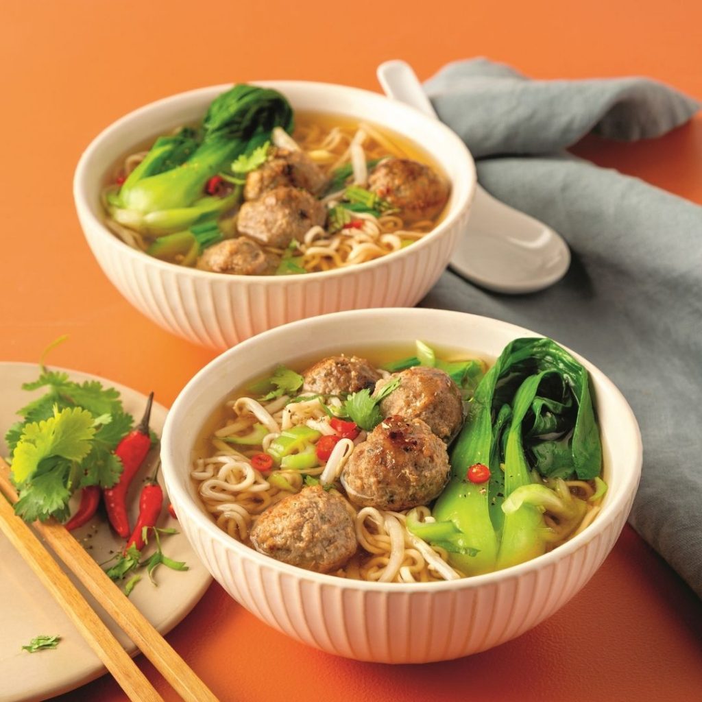 Soupe phô aux boulettes de bœuf