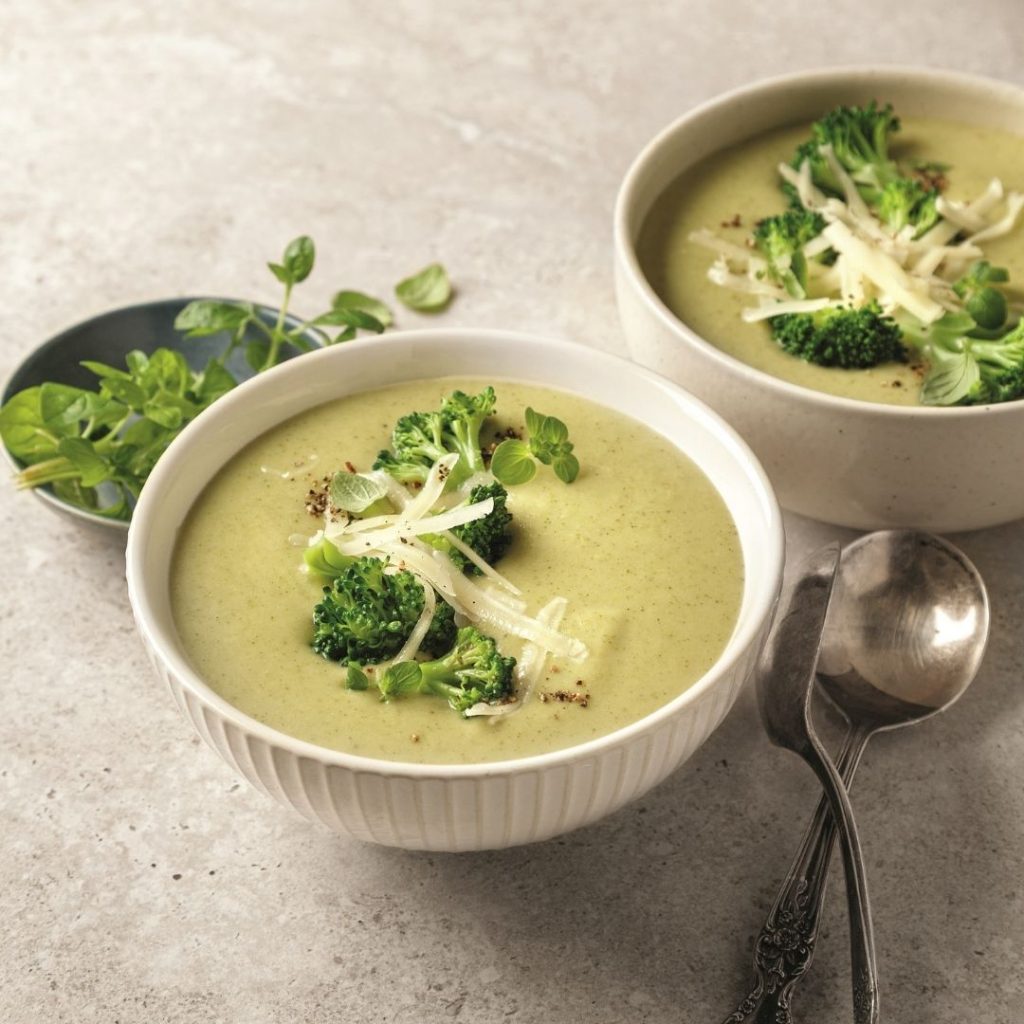 Potage au brocoli et cheddar