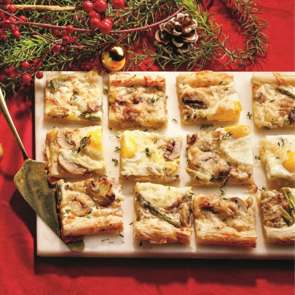 Tarte feuilletée aux œufs, asperges et crème fraîche