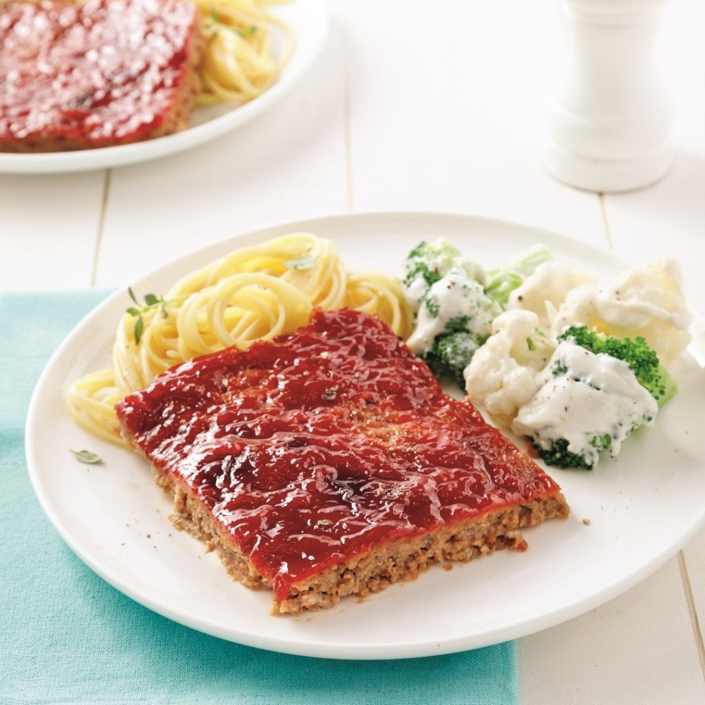 Pain de viande sur la plaque