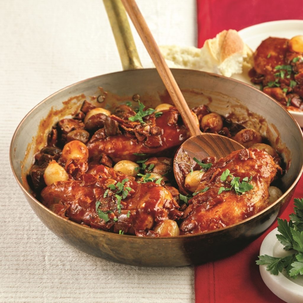 Coq au vin blanc et bacon