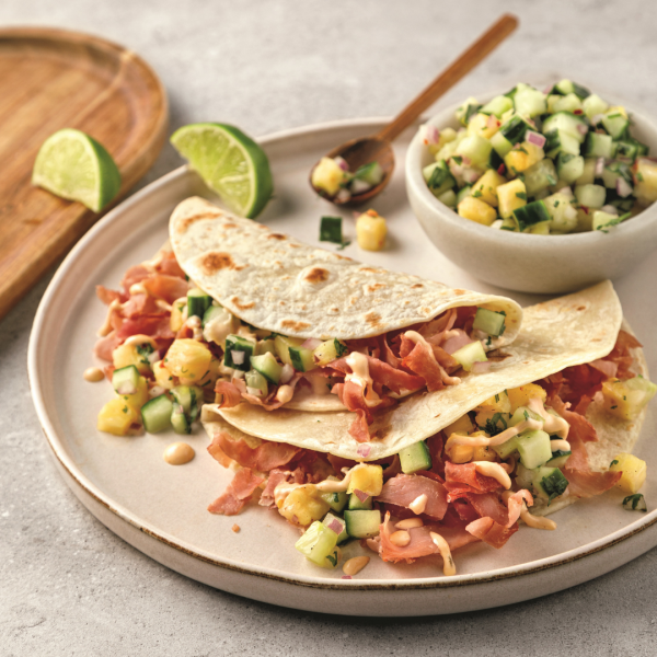 Tacos de jambon fumé et salsa d’ananas