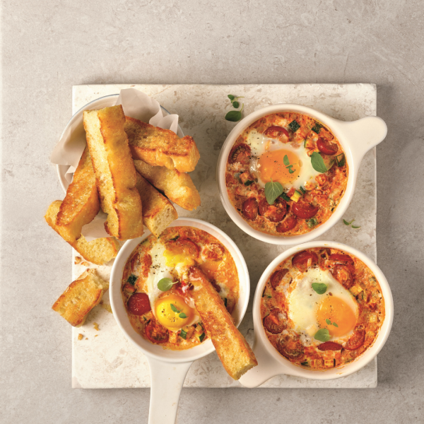 Oeufs en cocotte aux tomates et courgette