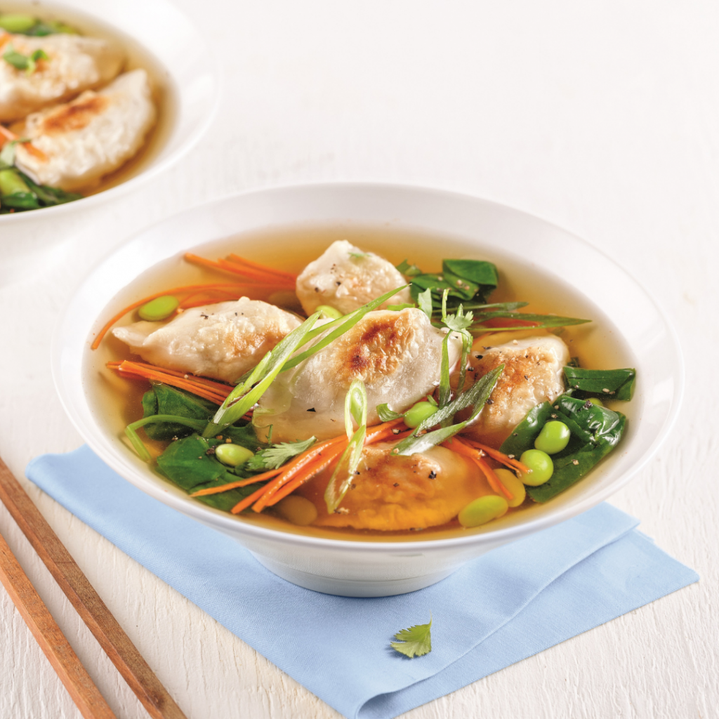 Soupe aux dumplings et edamames