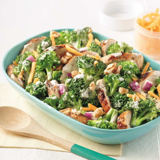 Salade de brocoli et poulet ranch