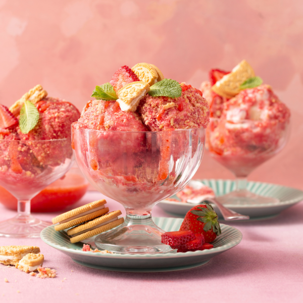Boules de yogourt glacé shortcake aux fraises