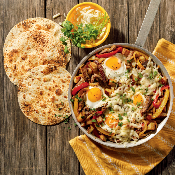 Poêlée de bœuf, pommes de terre et œufs style fajitas