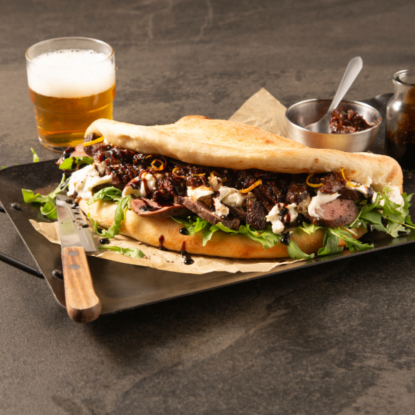 Sandwich au canard, figues et burrata
