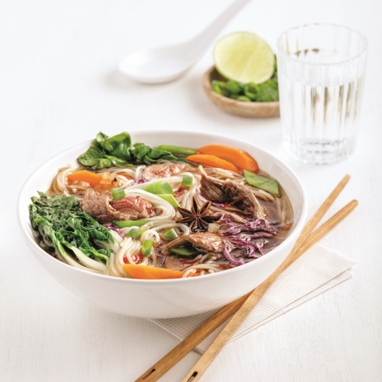 Soupe épicée au bœuf et bok choys