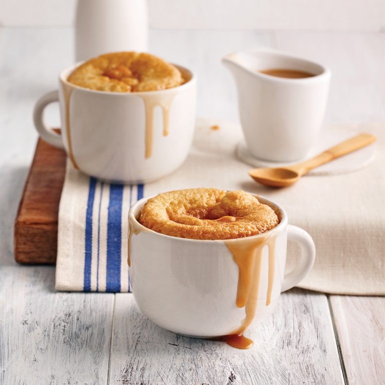 Pouding chômeur en tasse au caramel salé et Amarula Je Cuisine