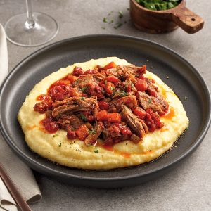 Ragù d’épaule d’agneau sur polenta