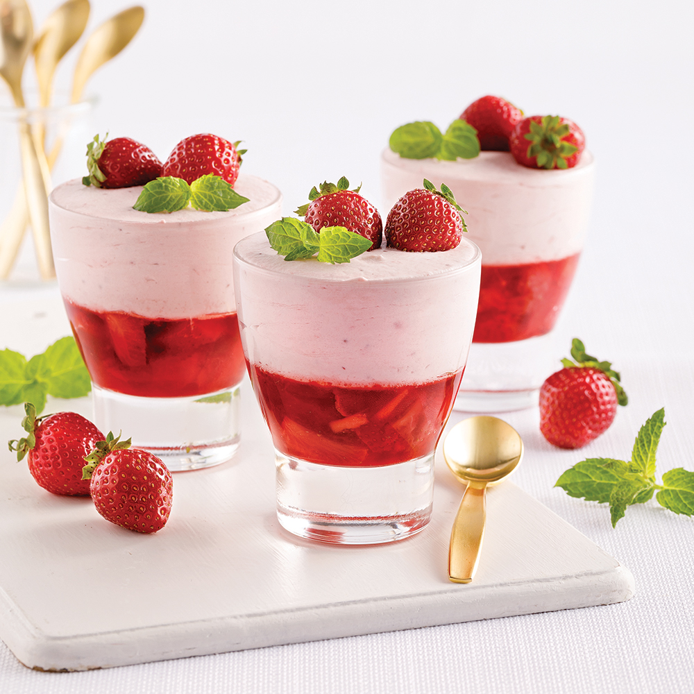 Mousse aux fraises servie en verrines