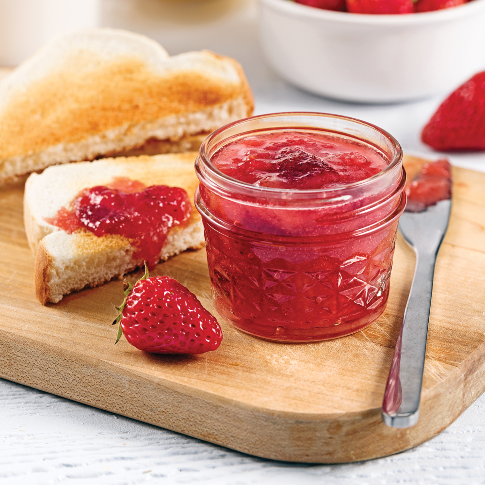 Confiture maison aux fraises et bananes