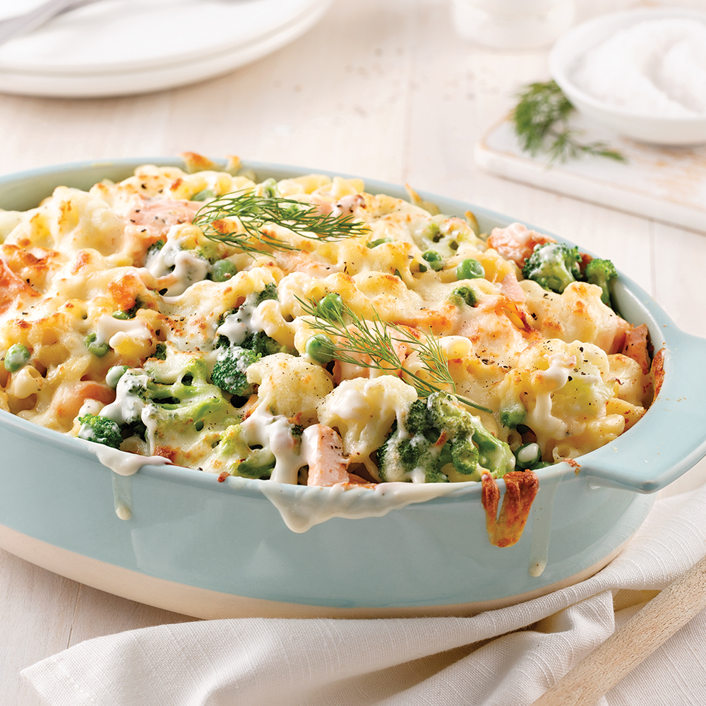 Macaronis crémeux au saumon gratinés au four