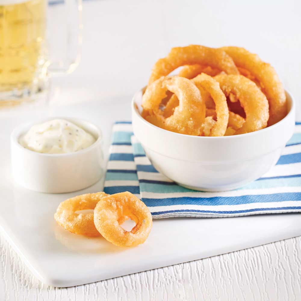 Recettes de casse-croûte maison de rondelles d'oignon panées et croustillantes