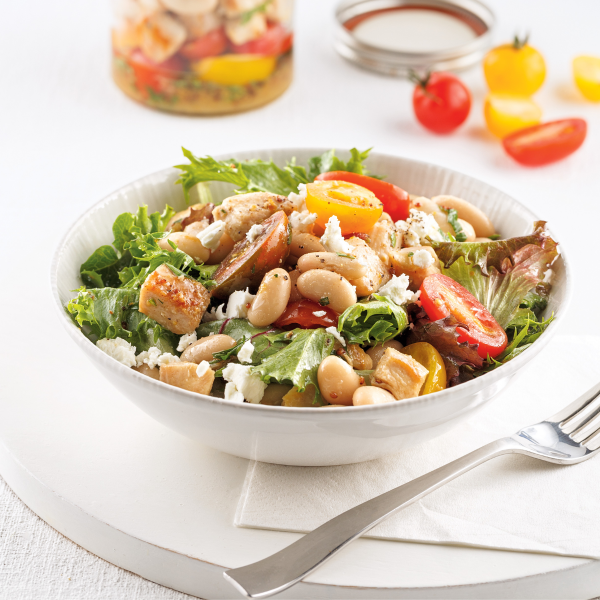 Salade en pot au poulet, miel et moutarde