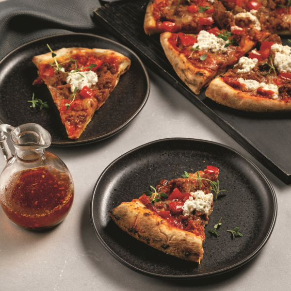Pizza saucisses et trois fromages