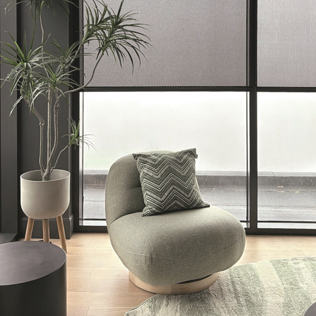 Le sur-mesure qui redéfinit l’habillage de fenêtre