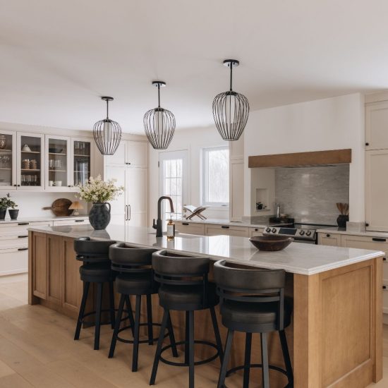 Sobriété chaleureuse dans la cuisine