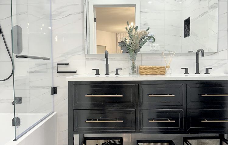 Comment maximiser le rangement dans une salle de bain?